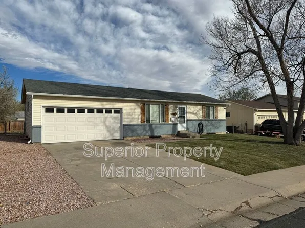 2915 W 17th Street Rd, Greeley, CO 80634