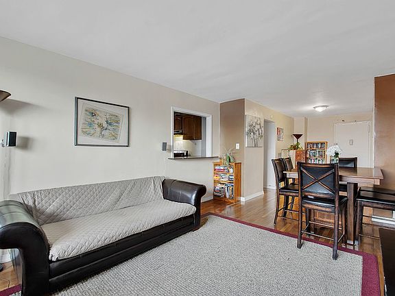 2nd image of 1275 E 51st St APT 3F