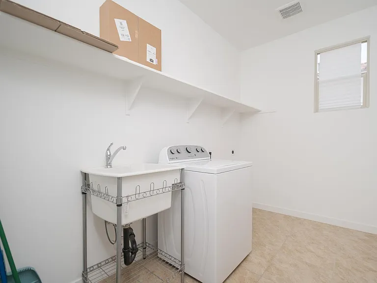 14844 S 179th Ave — Photo 23