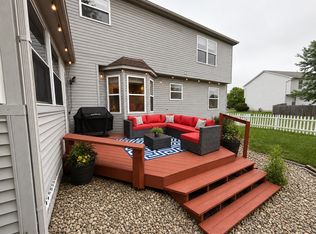2800 Lake Hollow Rd, Hilliard, OH 43026