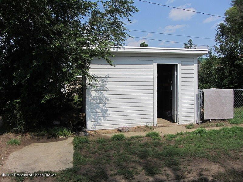 2nd image of 36 S 9th Ave W