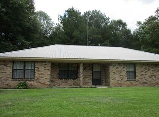 72 Willow Grove Church Rd, Seminary, MS 39479