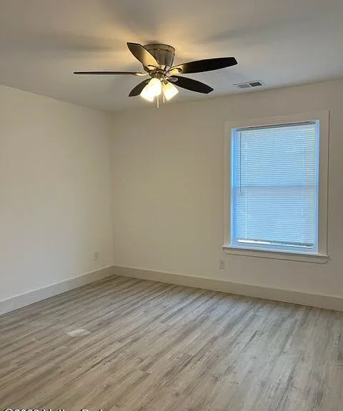 4001 Preston Hwy — Photo 4