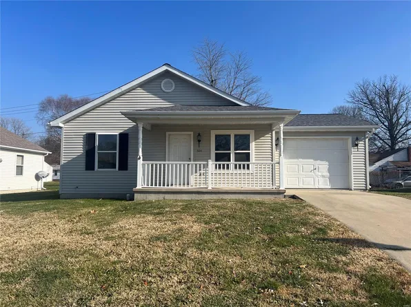 504 S Arlington Dr, Taylorville, IL 62568