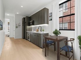 311 Eckford St, Brooklyn, NY