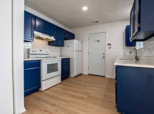 1412 E 21st Ter, Lawrence, KS 66046