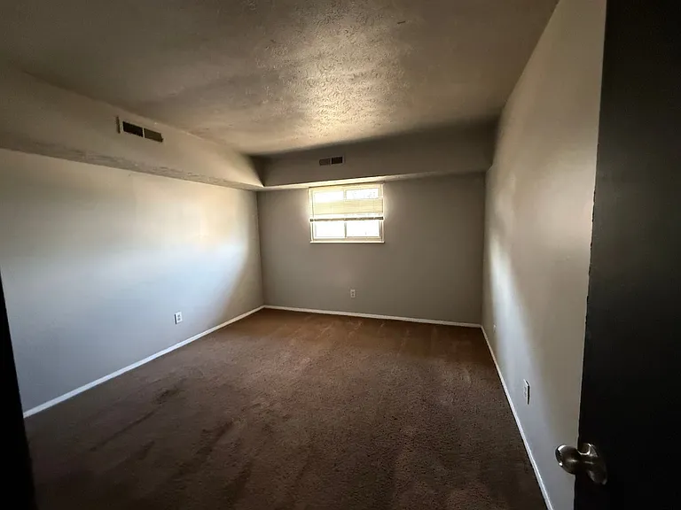 841 Silver Meadows Blvd — Photo 32