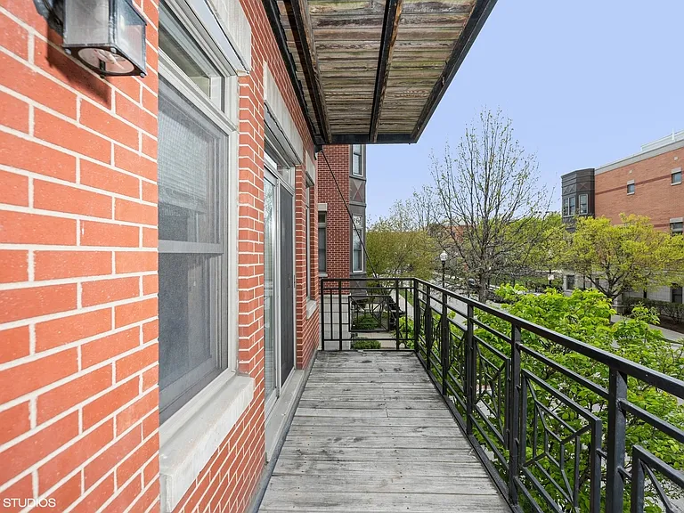 758 W 15th St #2A — Photo 13