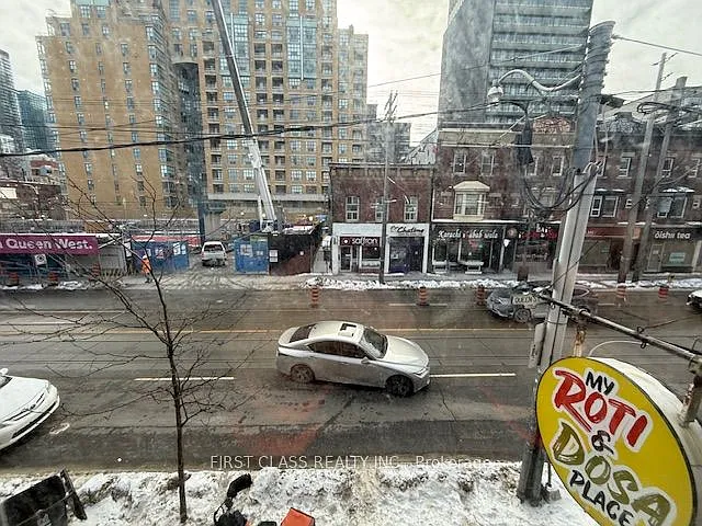 404 Queen St W — Photo 11