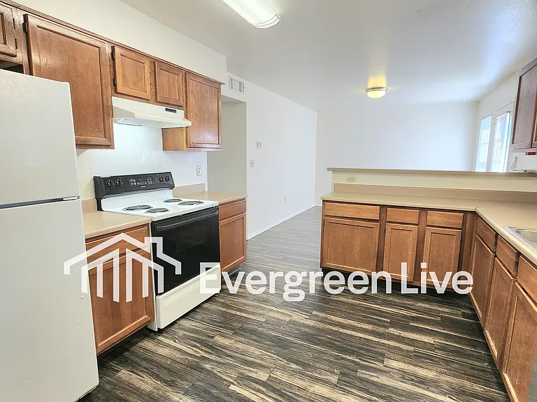 124 Raven Dr — Photo 10