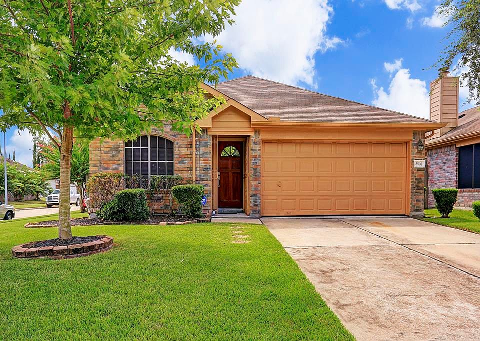 1st image of 8903 Aspen Meadow Dr