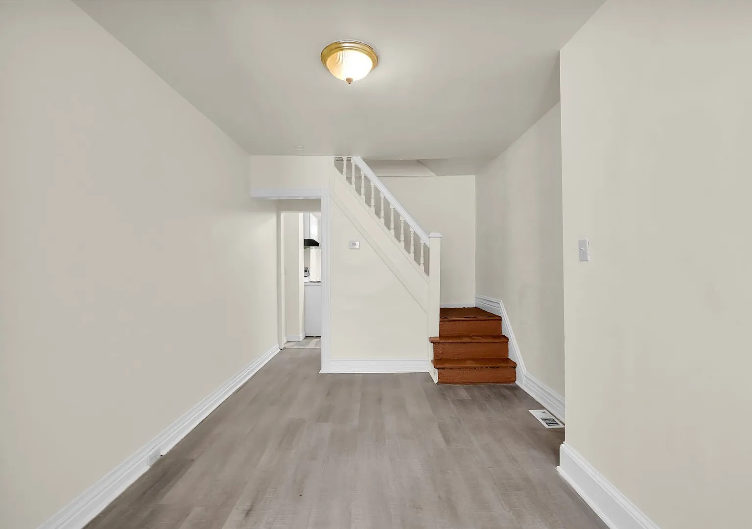 Comfortable 3-Bedroom Home in Allentown — Photo 3
