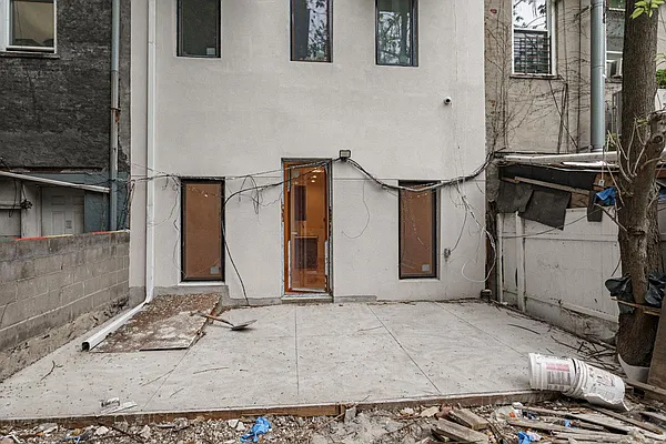 Rented by MySpaceNYC | media 14