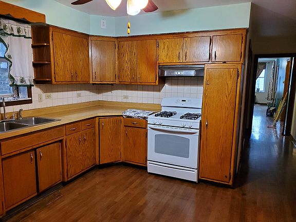 5th image of 4149 S Artesian Ave #1