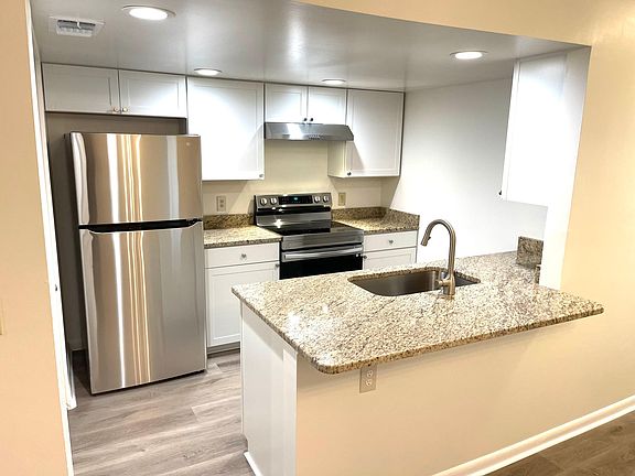 2nd image of 1252 Wonderwood Dr