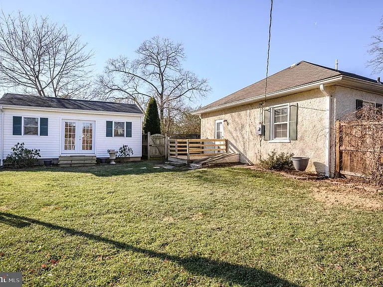 16 Fairview St NW — Photo 2
