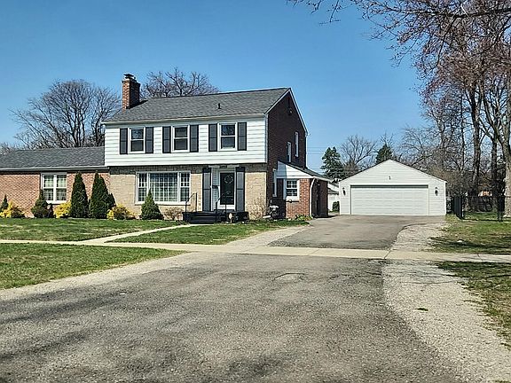 2nd image of 17552 Cornell Rd
