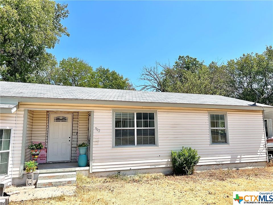1st image of 902 Highland Ave