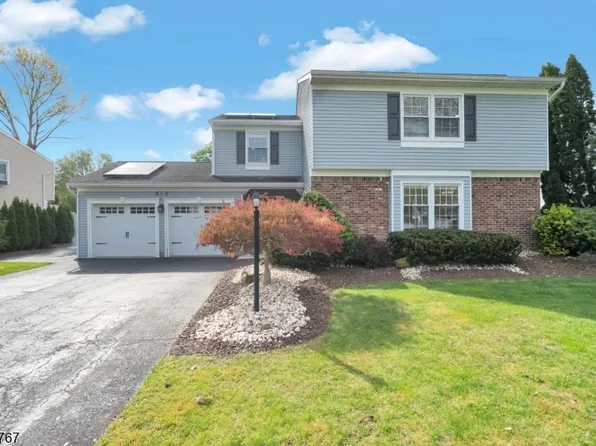 55 Alexandria Dr, Manalapan Twp., NJ 07726