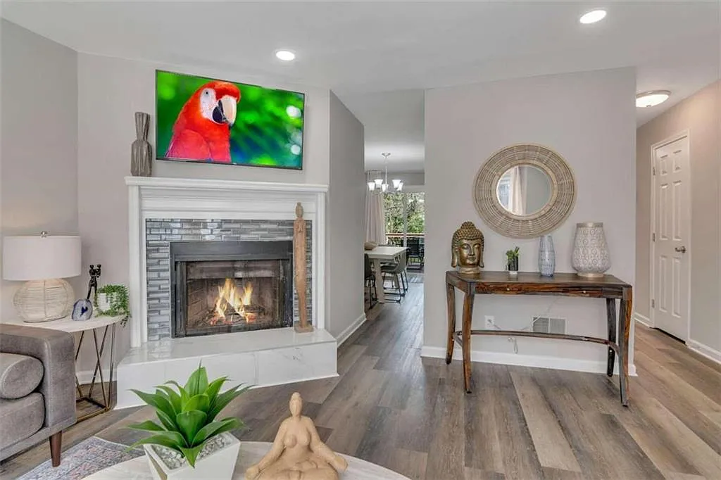 3 bed, 2.5 bath, $3,750 — Photo 2