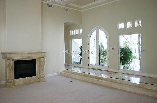 2nd image of 173 Inveraray Ct