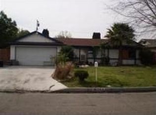 19255 Arbeth St, Rialto, CA 92377