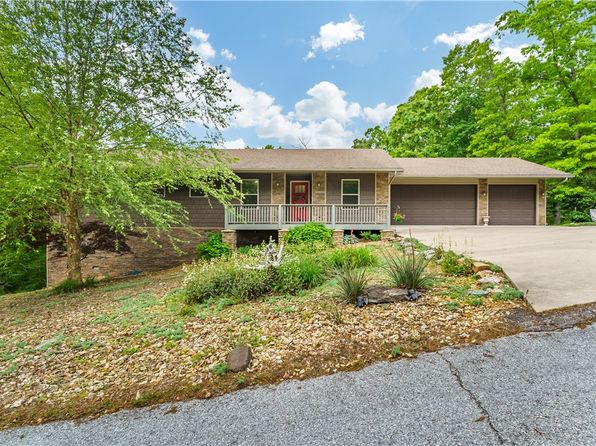 8843 S Old Dutch, Rogers, AR 72756
