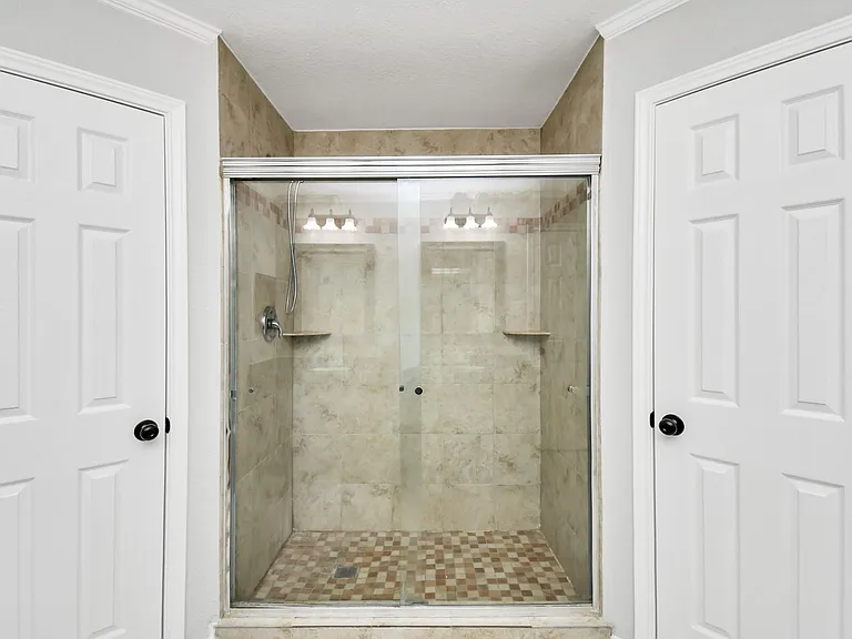 315 Muirwood Ln — Photo 17