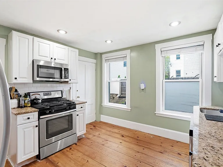 5 Osgood Pl #C — Photo 3