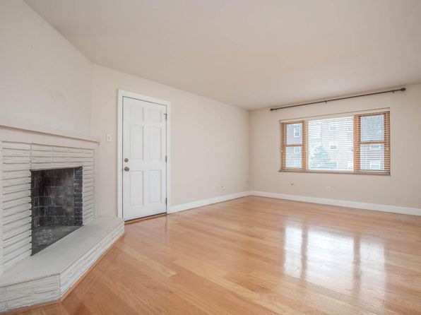 8061 Daytona Dr APT 1E