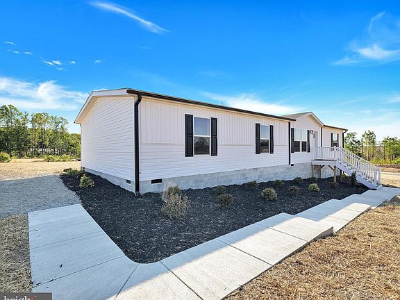 2nd image of 309 Moorefield Rd