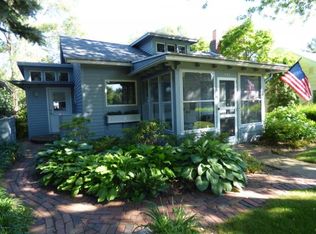 345 Ridgeway St, Saint Joseph, MI 49085