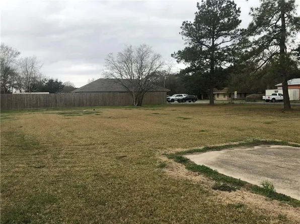 5728 Common St, Lake Charles, LA 70607