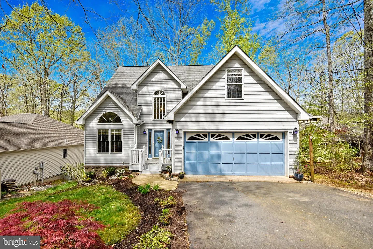 129 Larkspur Ln photo 1