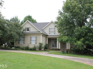1367 Cedar Dr, Madison, GA 30650