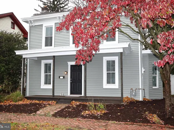 518 W Market St, Marietta, PA 17547