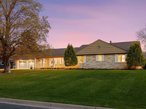 6233 Knoll Dr, Edina, MN 55436