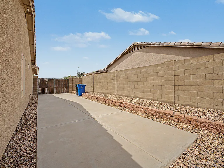 1117 N 93rd Pl — Photo 19