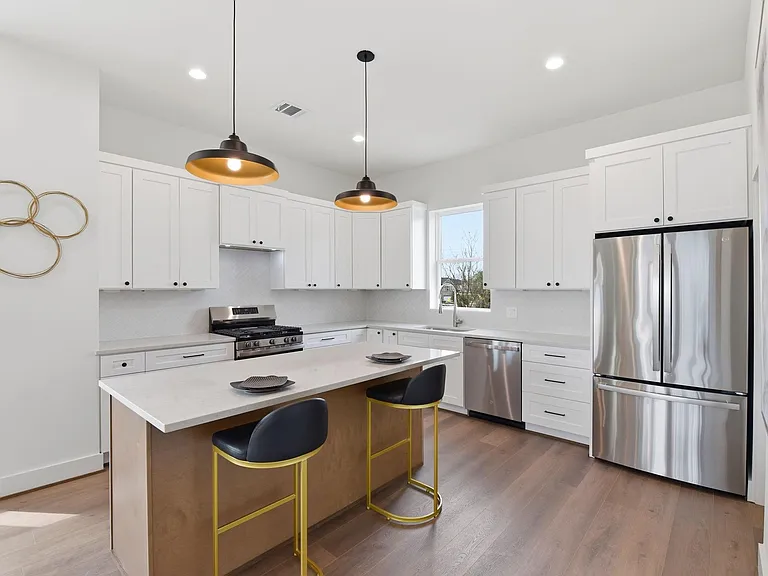 7704 Earl Rudder Way — Photo 18