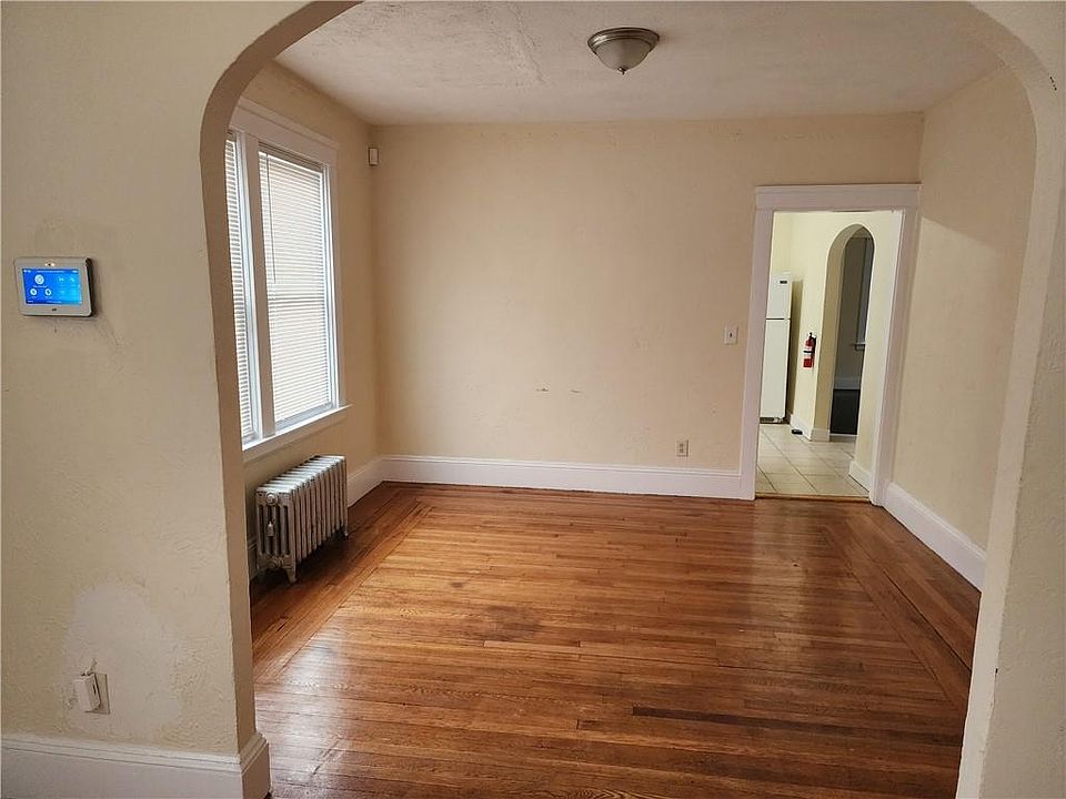 102 Donelson St, Providence, RI 02908 Zillow