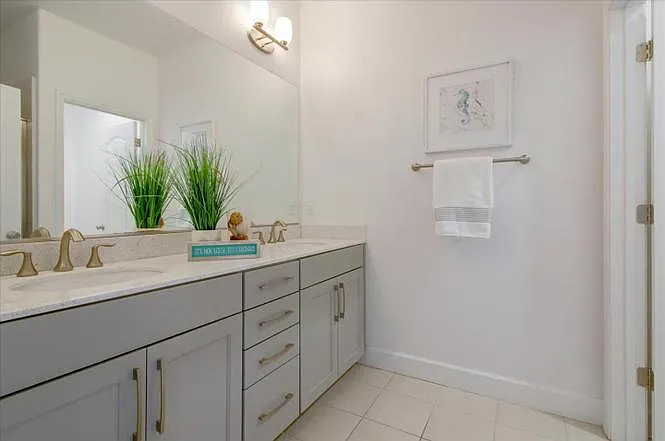 369 Reading Pl — Photo 25