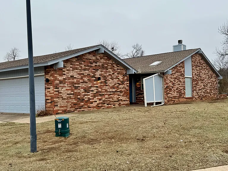 4768 Hemlock Cir — Photo 33