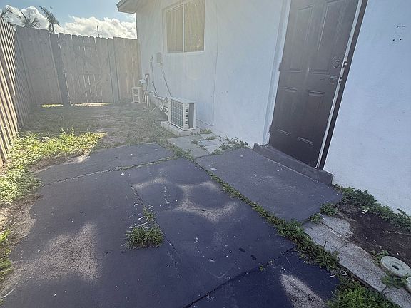 3rd image of 6571 Osborne Dr #1