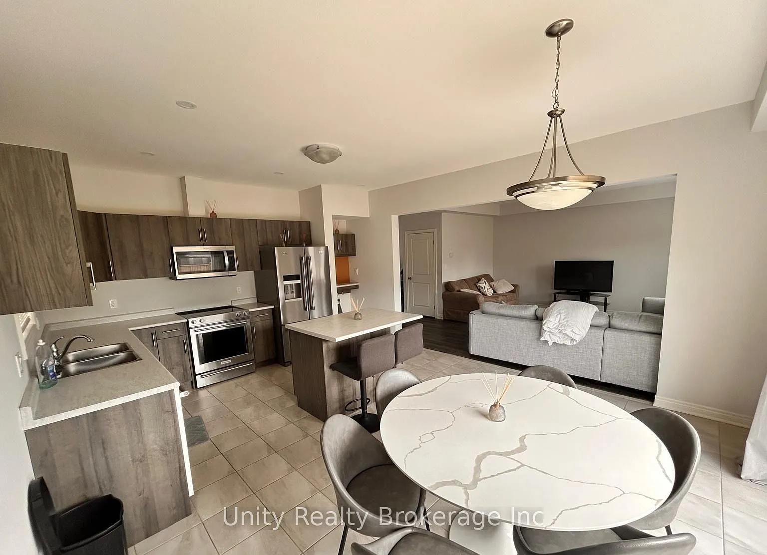 3 bed, $2,800 — Photo 4
