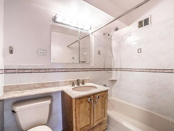 4th image of 37-31 73rd St APT 3D