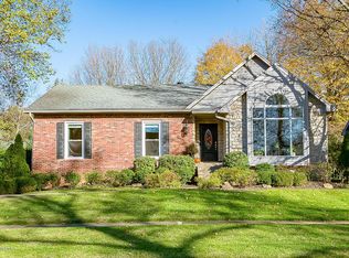 303 Wooded Crown Rd, Middletown, KY 40243