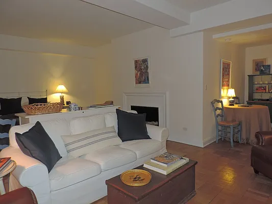 Rented by essential NEW YORK Real Estate | media 19