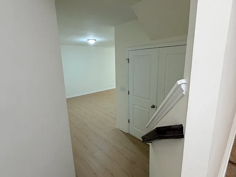 1113 Epiphany Rd — Photo 26