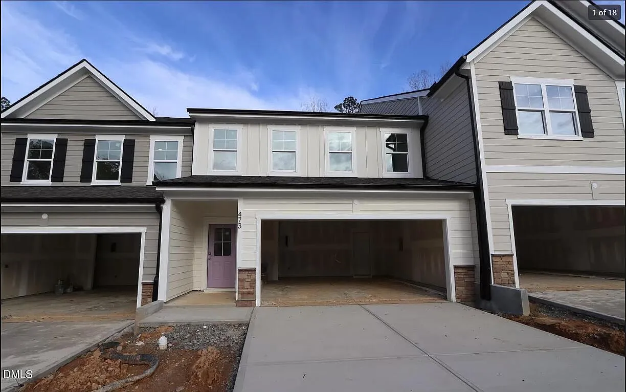 4 bed, 3.0 bath, 2163 sqft, $2,400 — Photo 1