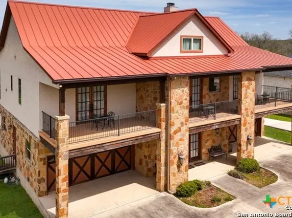 1260 Whispering Water, Spring Branch, TX 78070